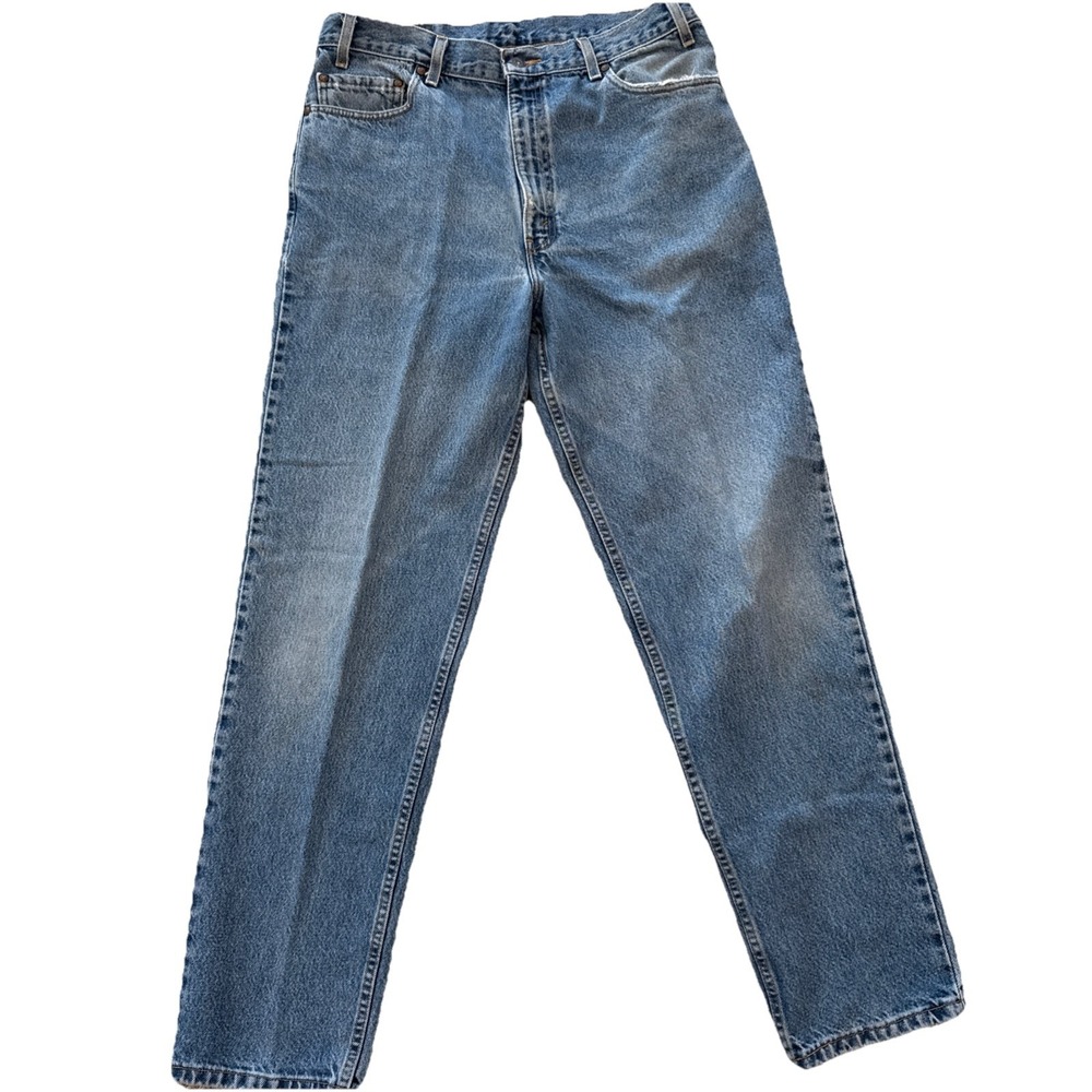 Vintage Levi's 540 Relaxed Fit‎ Light Wash Leather Tab Jeans Size 36 x 32 USA